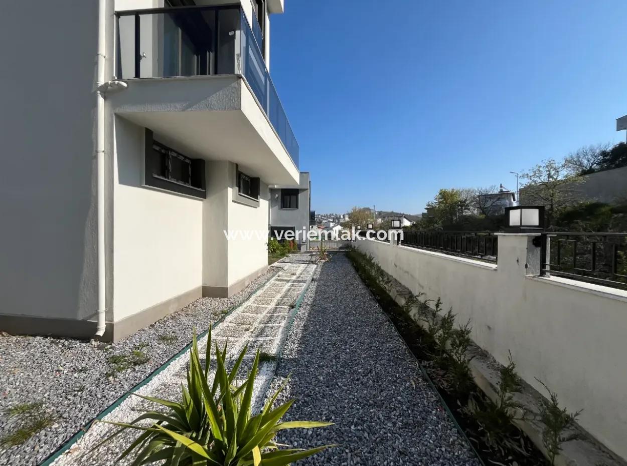 Akarca’da Plajlı Site İçerisinde Ultra Lüks Müstakil Villa