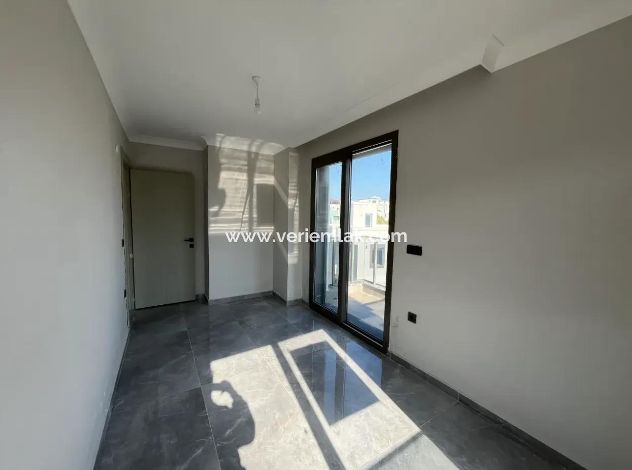 Akarca’da Plajlı Site İçerisinde Ultra Lüks Müstakil Villa