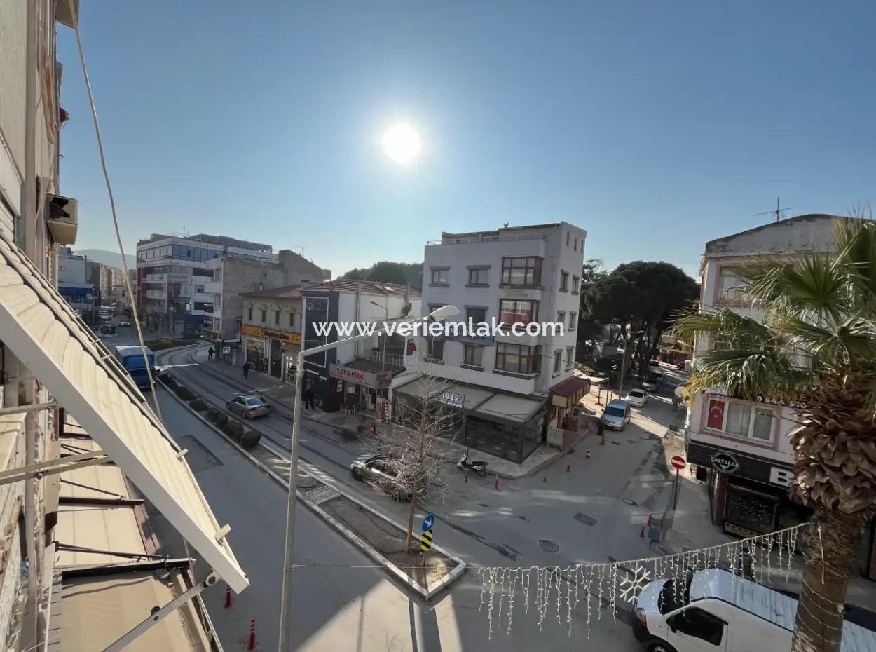 Şehrin Kalbinde Geniş Ve Aydınlık Daire Fırsatı