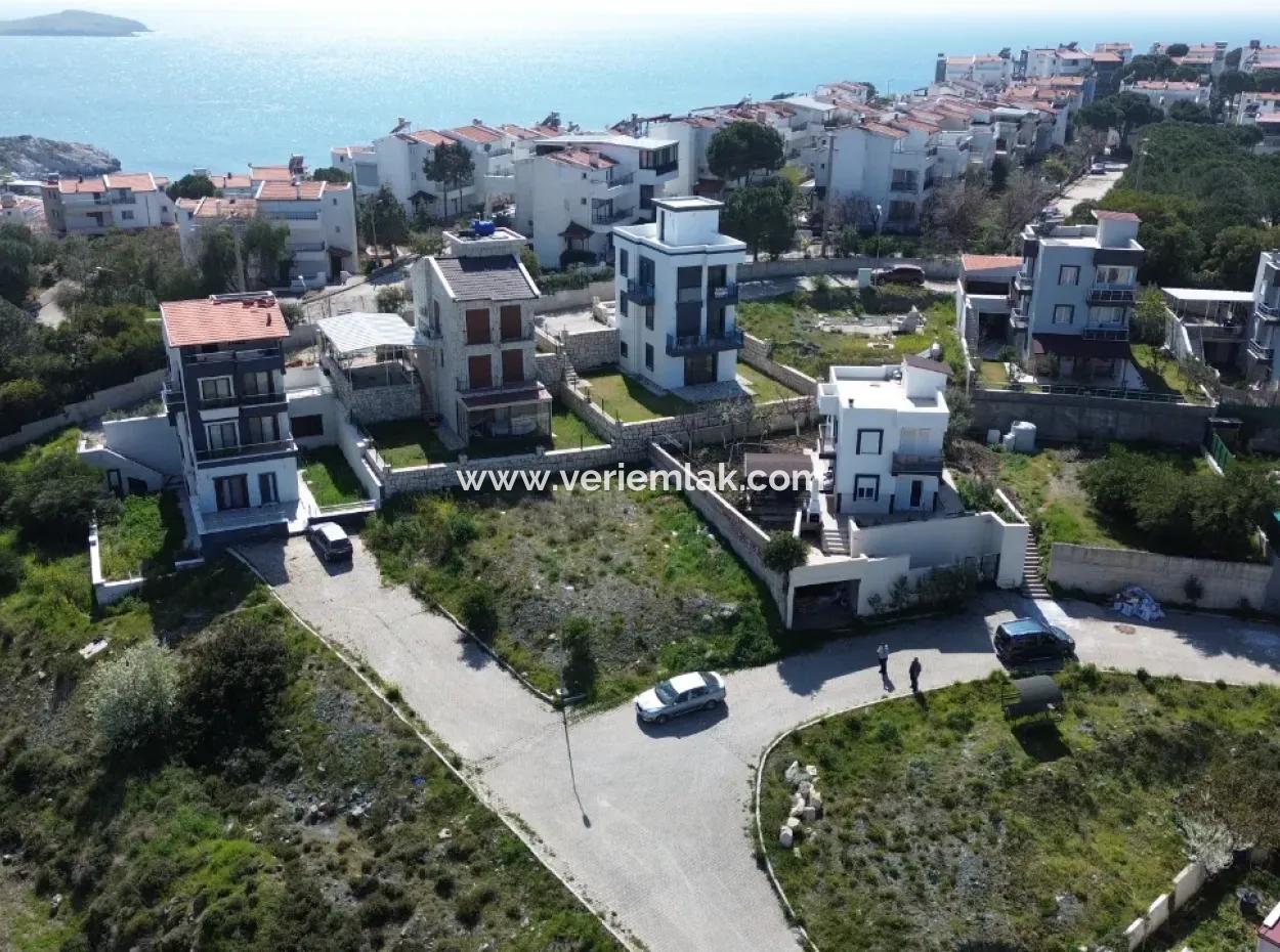 Akarca’da Plaja Yakın, Site İçerisinde İmarlı Arsa Fırsatı