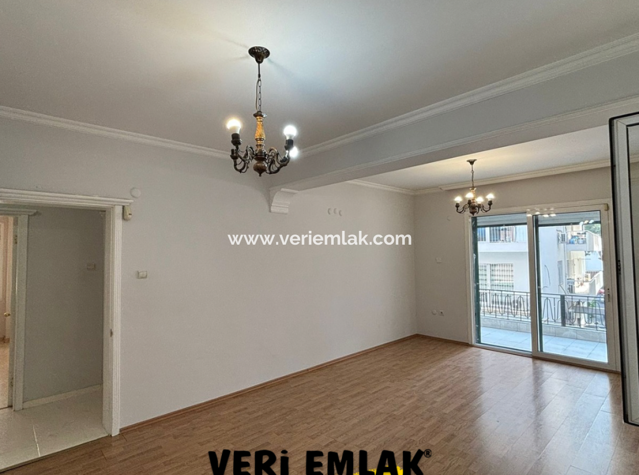 Alsancak Libas Yakını Otoparklı 2. Kat Kombili 3+1 Kiralık Daire!