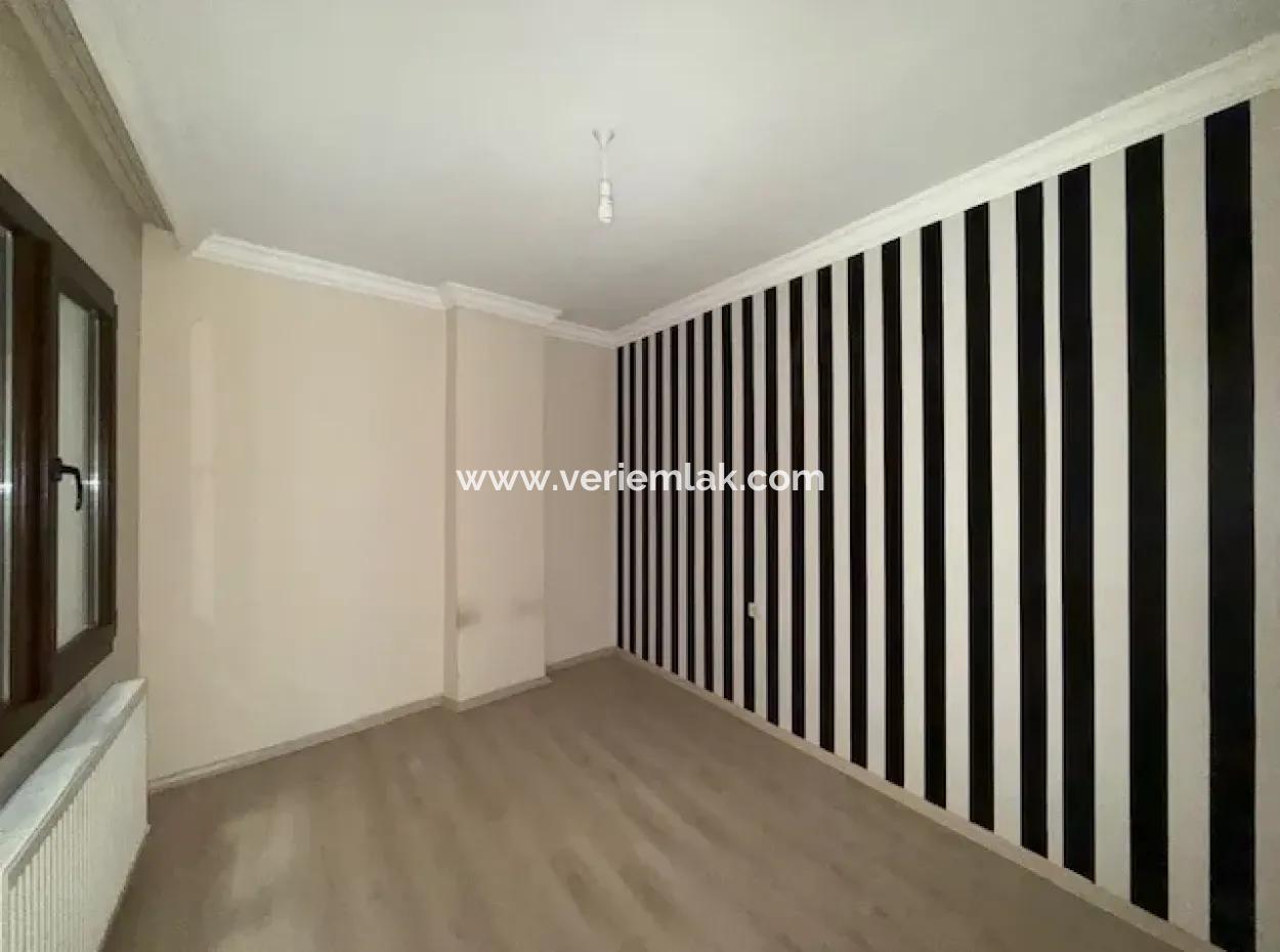 Seferihisar Merkez’de Kiralık 2+1 Daire – Kaçırılmayacak Fırsat!