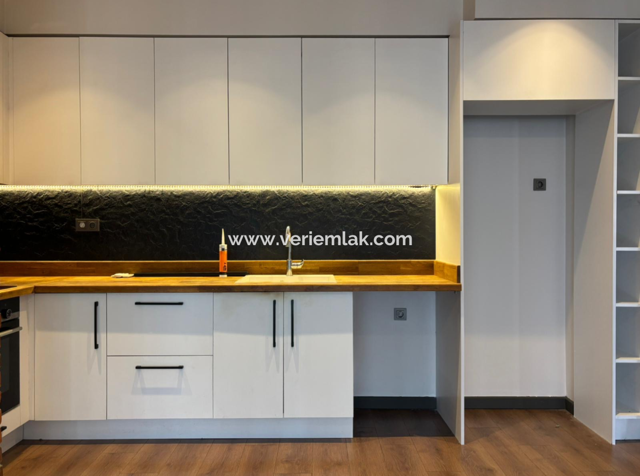 Bornova Yaşar Üniversitesi Yakını 80M2 2+1 Kış Bahçeli Lüks Kiralık Daire!