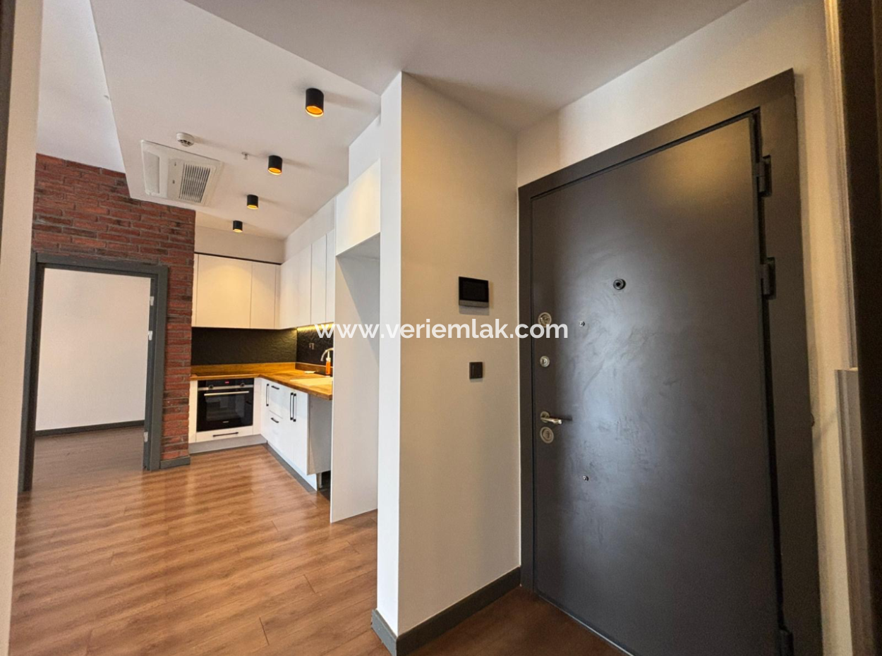 Bornova Yaşar Üniversitesi Yakını 80M2 2+1 Kış Bahçeli Lüks Kiralık Daire!