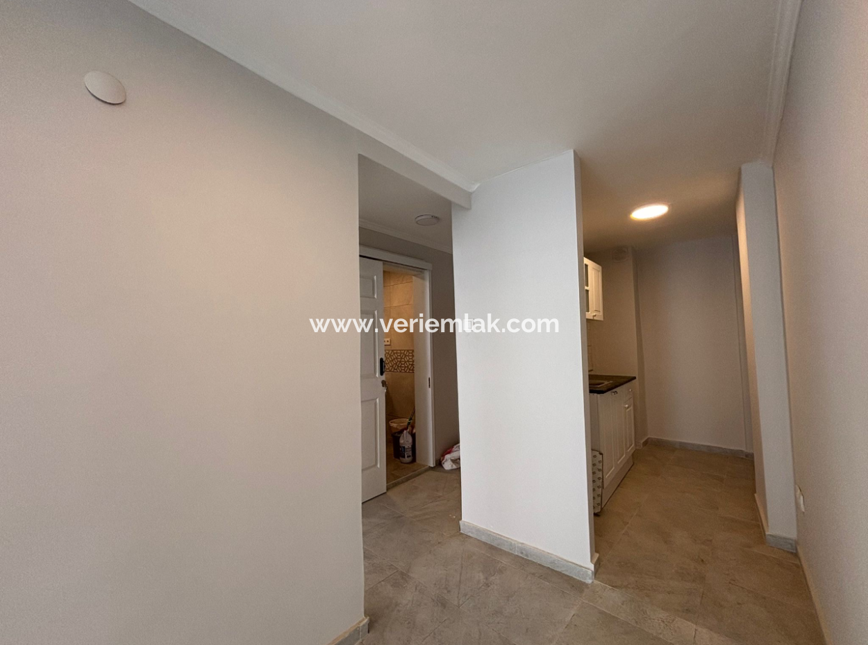 Alsancak Talatpaşa Bulvarında 1+1 4.Kat Kiralık Daire!