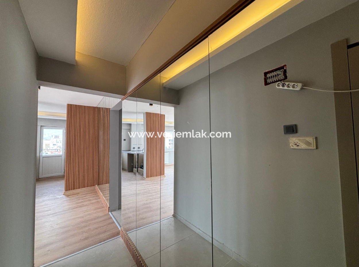 Alsancak Aliçetinkaya Bulvarında 3+1 Masrafsız Boş Satılık Daire