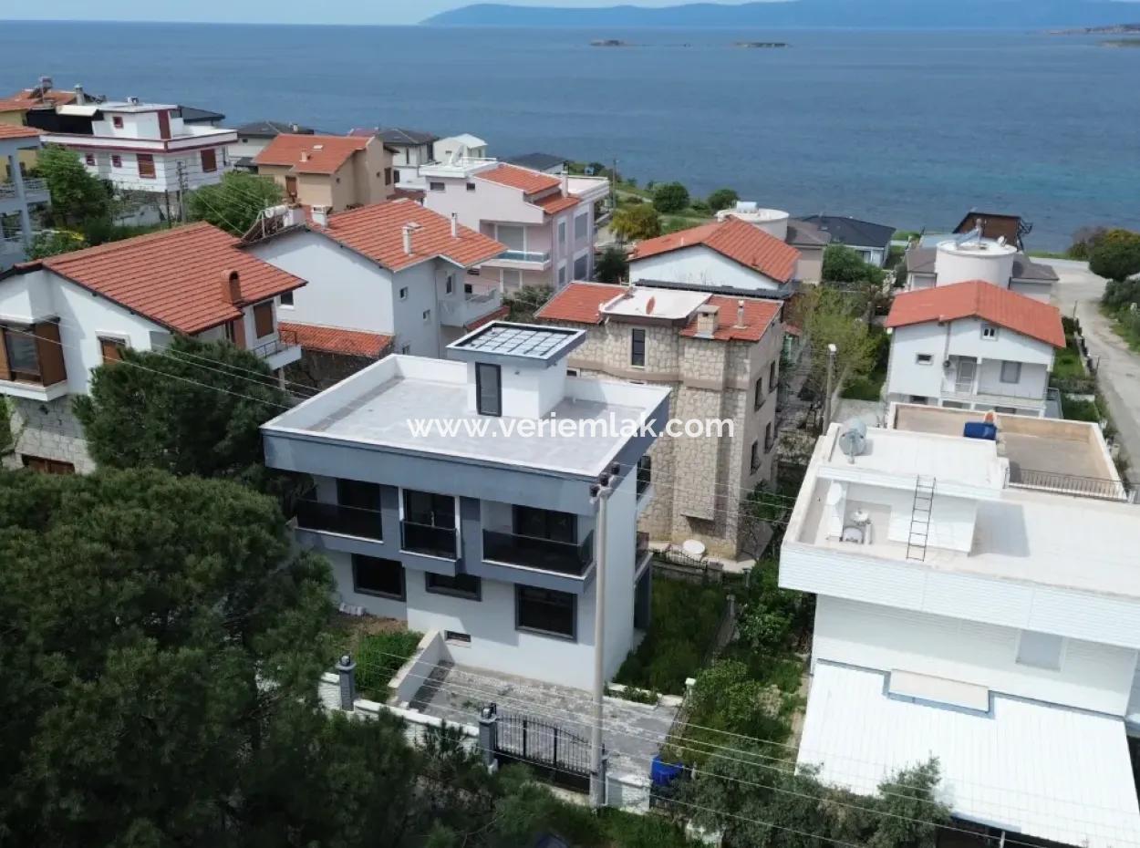 Akarca’da Denize 100 Metre Mesafede Sıfır Villa