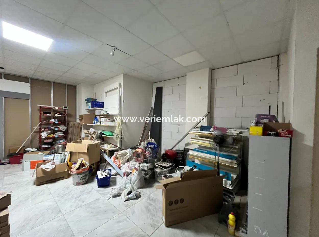 Seferihisar Hıdırlık’ta Merkezi Konumda Kiralık Dükkan