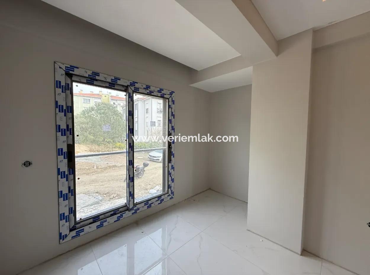 Veri'den Hastane Yakını 1+1 Ada Mutfaklı Lüks Sıfır Daire!