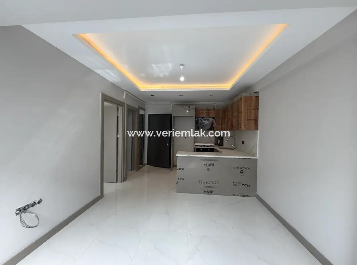 Seferihisar Merkezde Kiralık Sıfır 1+1 Daire