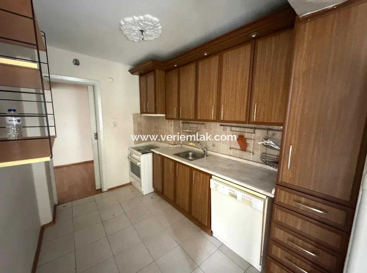 Mithatpaşa Şht Nihat Bey Caddesi Üzerinde 3+1 Kiralık Daire