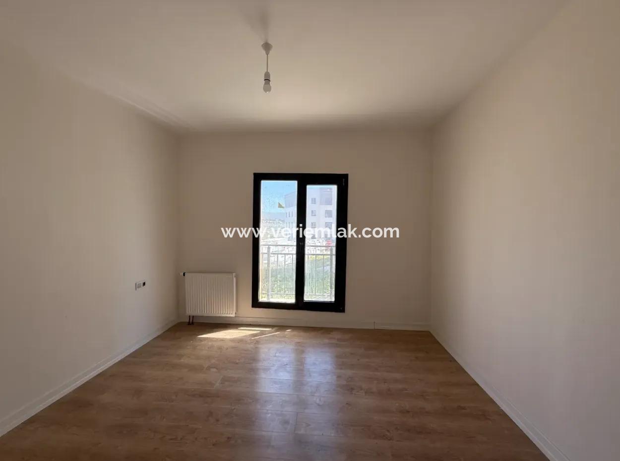 Seferihisar Toki’de Kiralık Sıfır 2+1 Daire