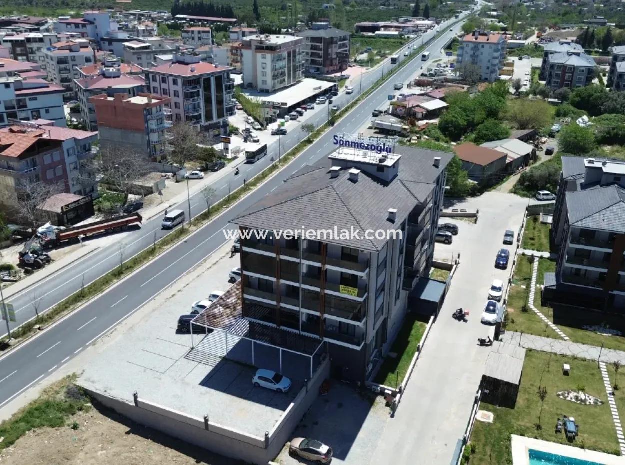 Seferihisar’da Merkeze Yakın Kiralık Geniş 3+1 Daire