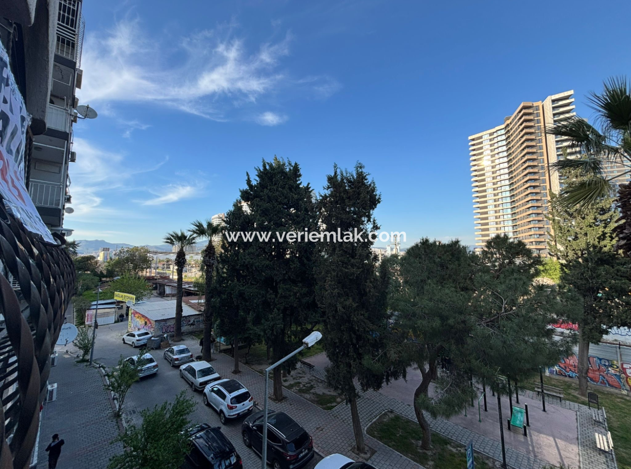 Alsancak Trt Binası Yakını 3+1 140M2 Doğalgazlı Kiralık Daire