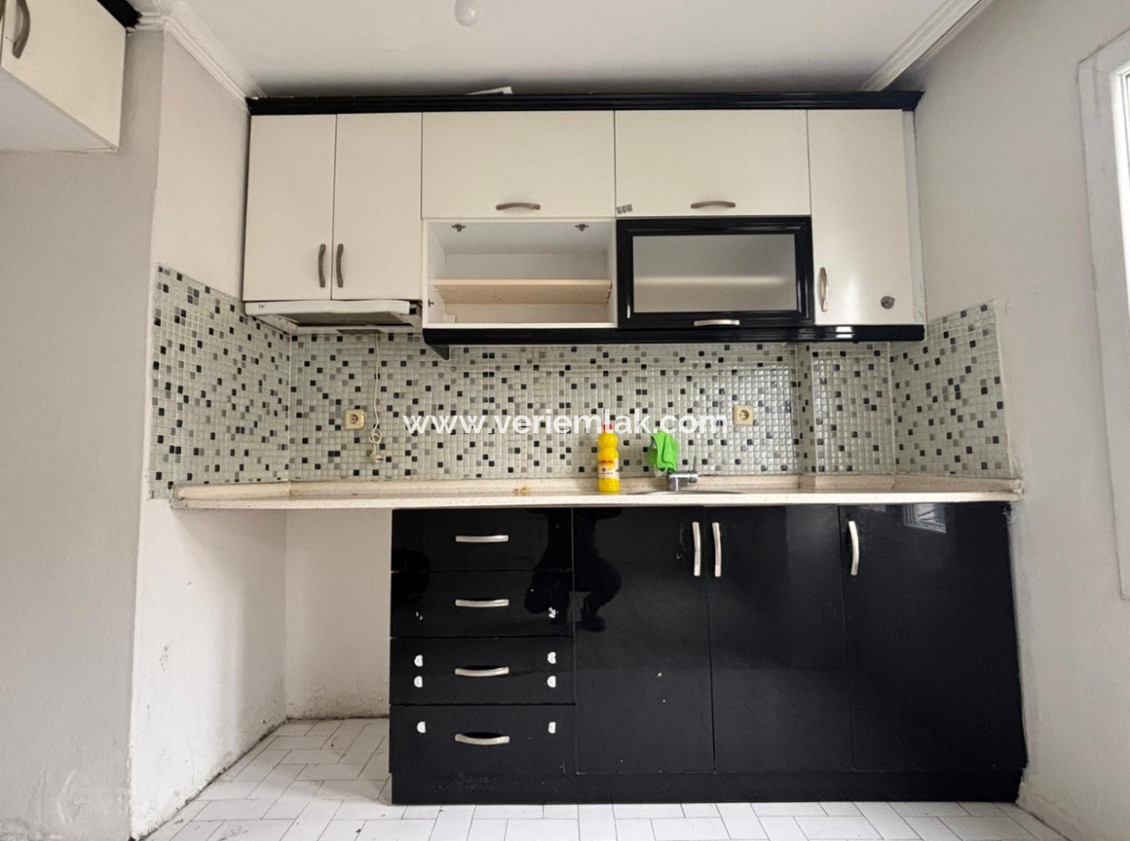 Alsancak Kıbrıs Şehitleri Yakını Boş 2+1 Fırsat Kiralık Daire