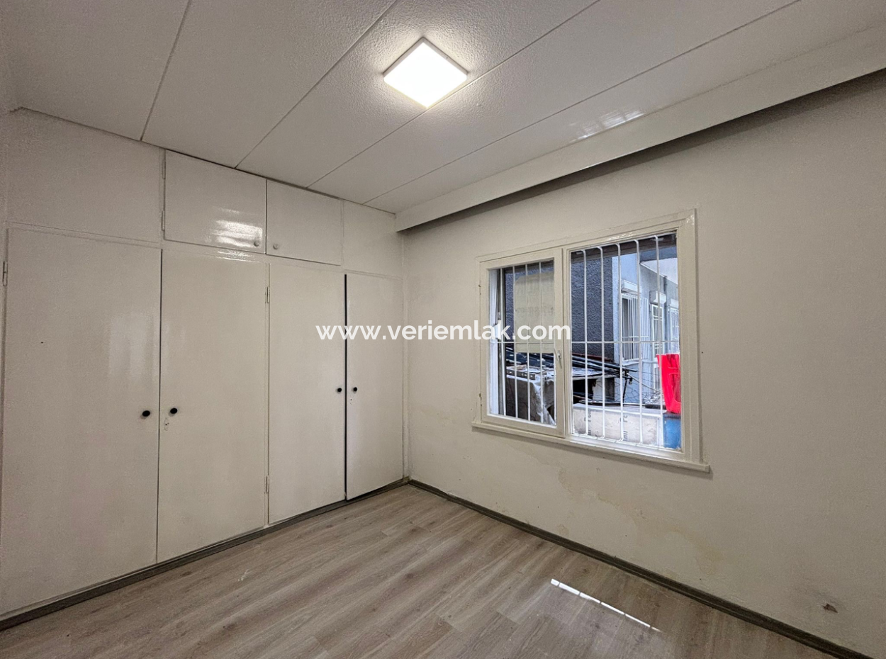 Alsancak Talatpaşa Yakını Otoparklı 2+1 70M2 Kiralık İş Yeri