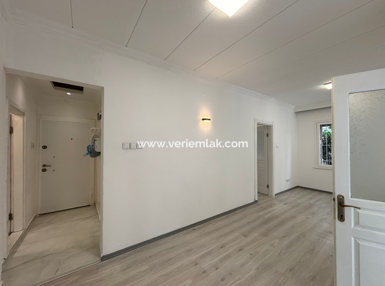 Alsancak Talatpaşa Yakını Otoparklı 2+1 70M2 Kiralık İş Yeri