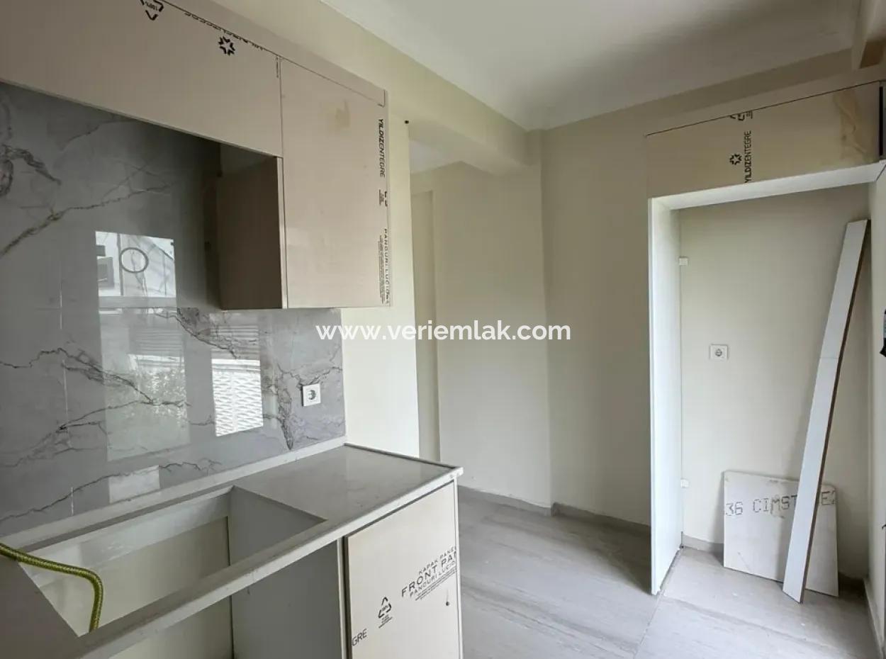 Seferihisar Tepecik’te Bahçeli, Verandalı, Sıfır Kiralık Villa