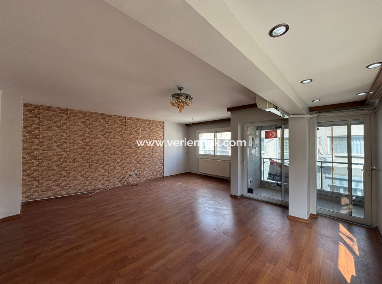 Alsancak Fuar Yakını 3+1 3.Kat Doğalgazlı Bakımlı Kiralık Daire!