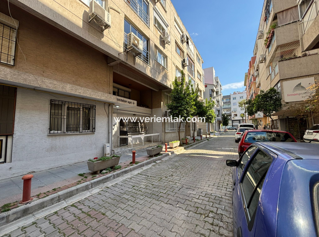 Alsancak Fuar Yakını 3+1 3.Kat Doğalgazlı Bakımlı Kiralık Daire!