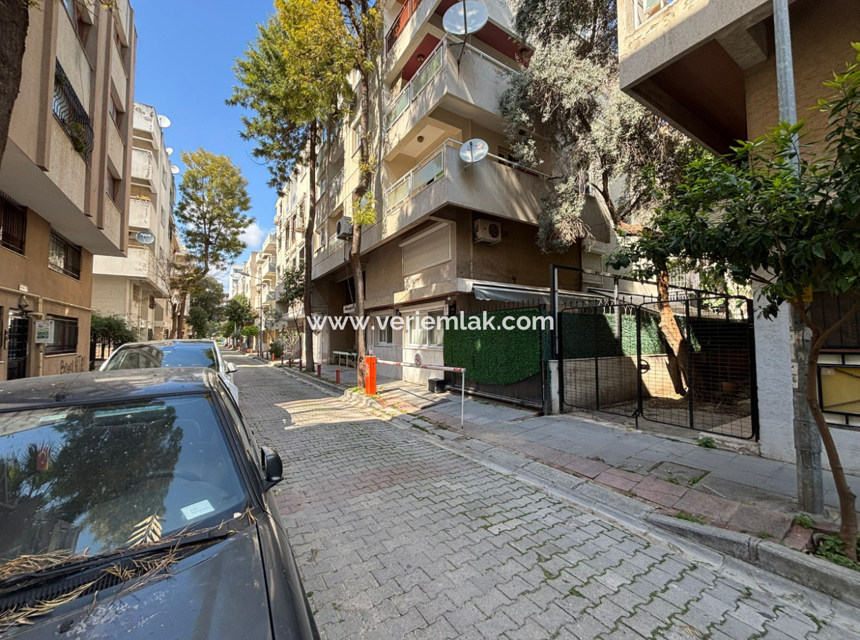 Alsancak Fuar Yakını 3+1 3.Kat Doğalgazlı Bakımlı Kiralık Daire!