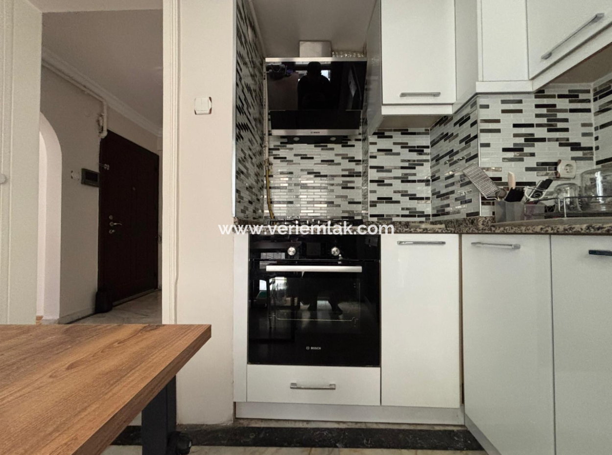 Alsancak Şair Eşreft’te 3.Kat 130M2 Masrafsız Eşyalı Kiralık Daire