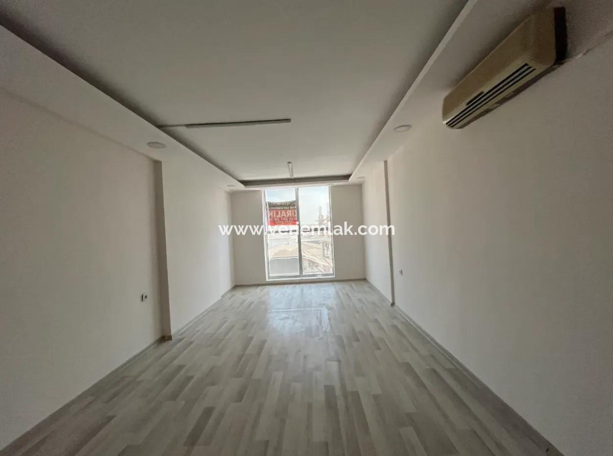 Seferihisar Merkez’de Kiralık Ofis