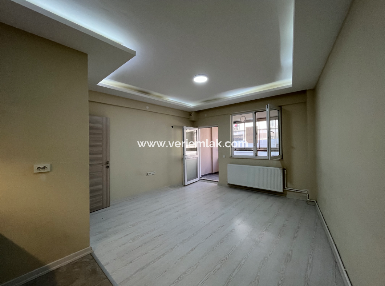 Seferihisar Adliye Yakınında Masrafsız Satılık 1+1 Daire