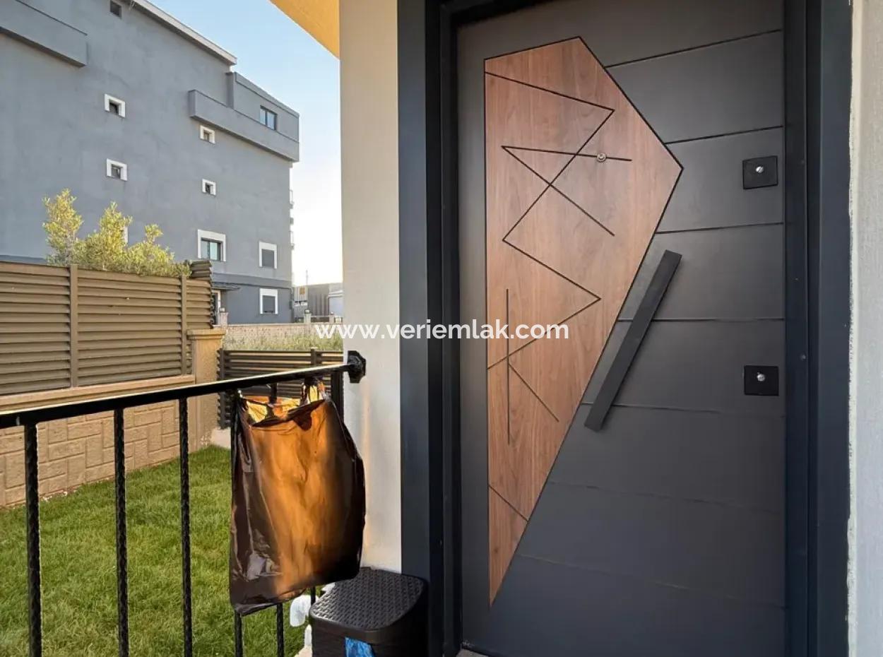 Seferihisar Camikebir’de Modern Ve Konforlu Villa