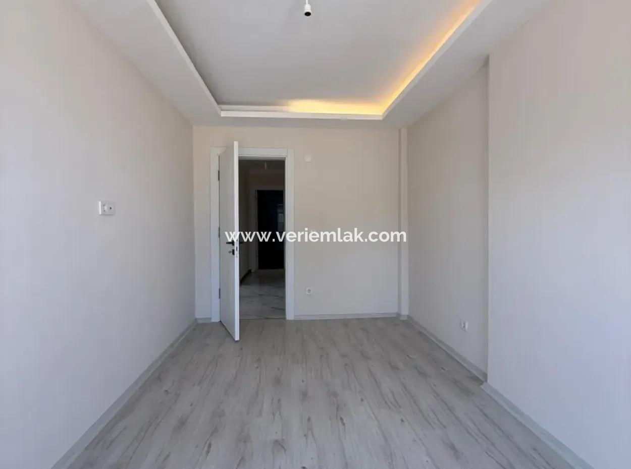 Seferihisar Camikebir’de Modern Ve Konforlu Villa