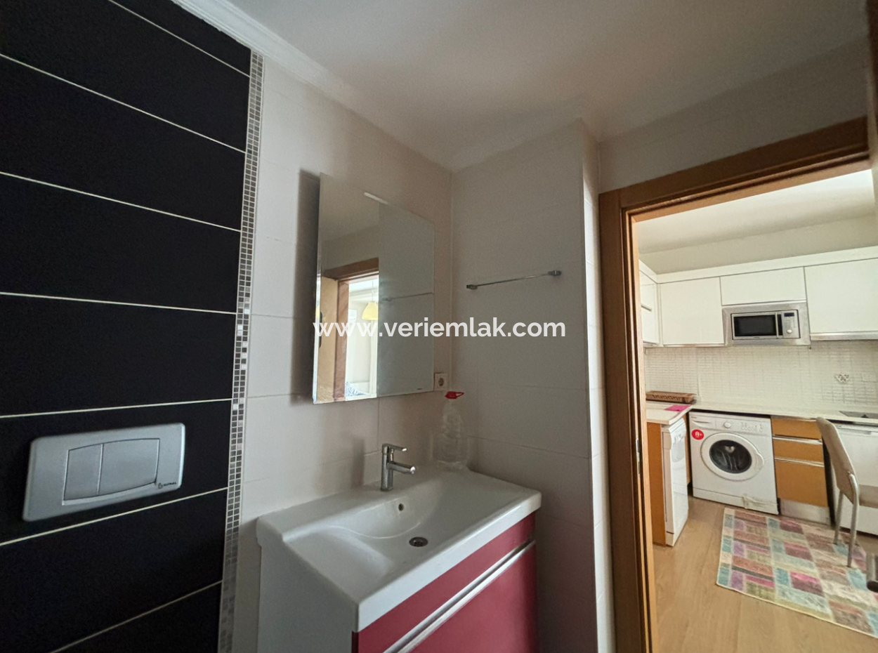 Bornova Myvia’da Havuzlu 7/24 Güvenlikli 1+1 Kiralık Eşyalı Daire!