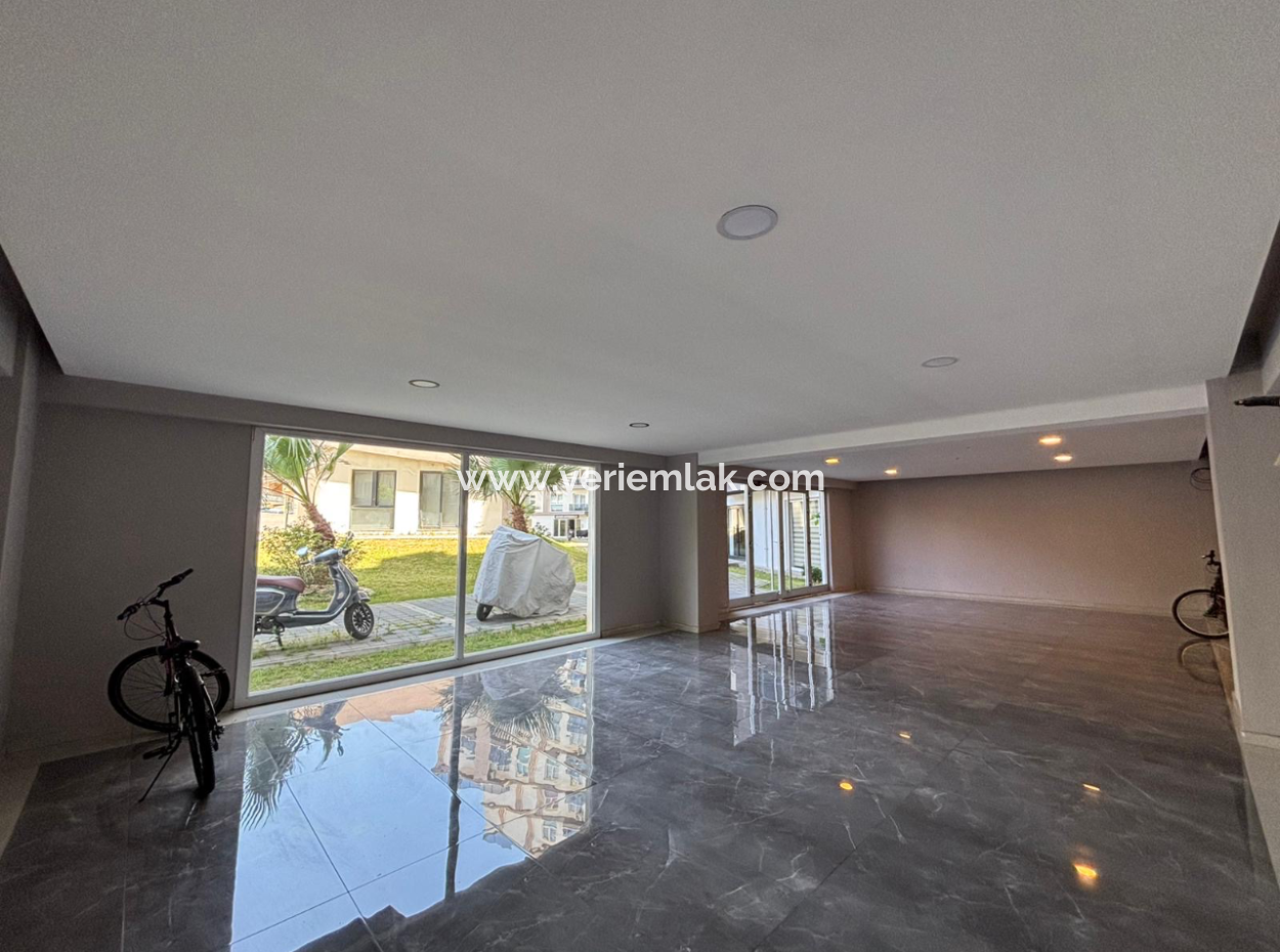 Buca Vita Loft’ta Havuz Manzaralı 2+1 2.Kat Eşyalı Kiralık Daire!