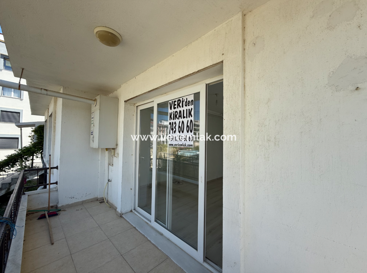 Seferihisar Çolak İbrahimbey' De 2+1 Ferah Ve Kullanışlı Kiralık Daire