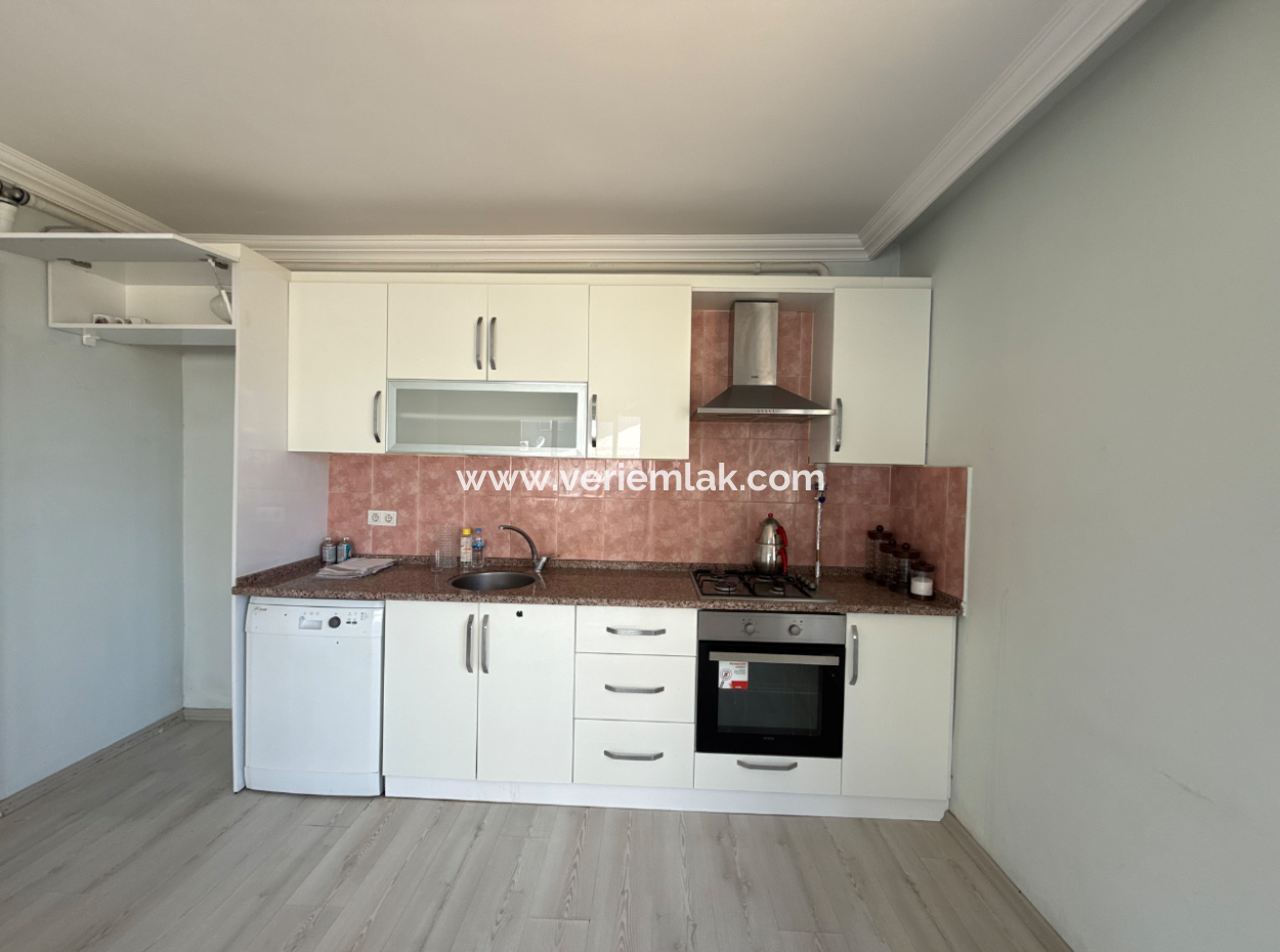 Seferihisar Çolak İbrahimbey' De 2+1 Ferah Ve Kullanışlı Kiralık Daire