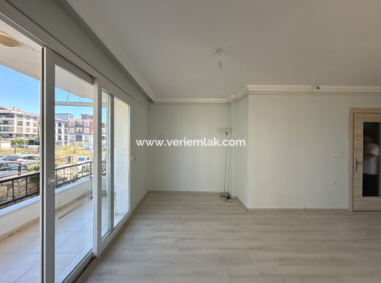 Seferihisar Çolak İbrahimbey' De 2+1 Ferah Ve Kullanışlı Kiralık Daire