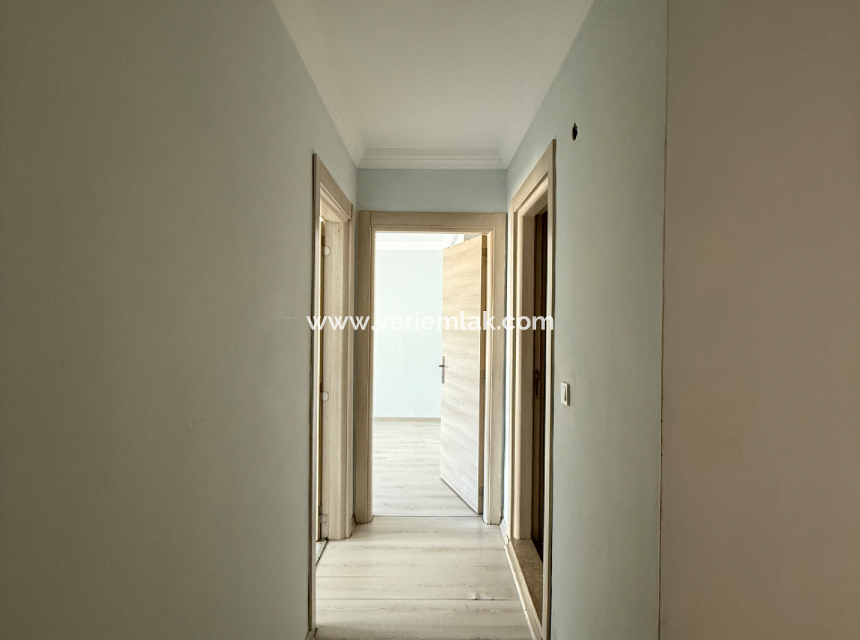 Seferihisar Çolak İbrahimbey' De 2+1 Ferah Ve Kullanışlı Kiralık Daire