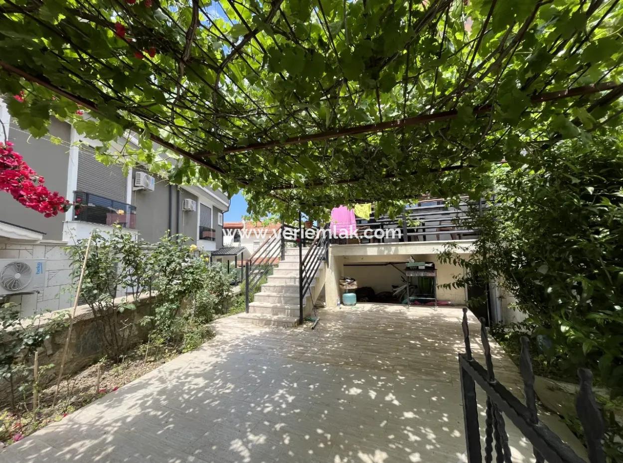 Seferihisar Akarca’da Denize Yakın, Müstakil Tadında Geniş Ve Keyifli Yaşam Alanı Sunan Villa