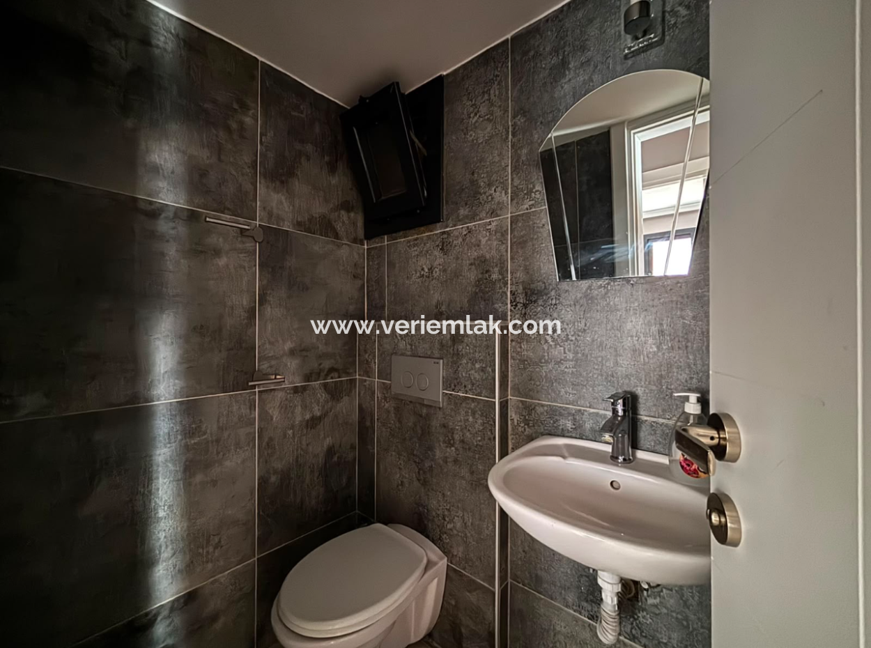 Alsancak Şair Eşref’te 1.Kat 3+1 Otoparklı Kiralık Mua/Ofis