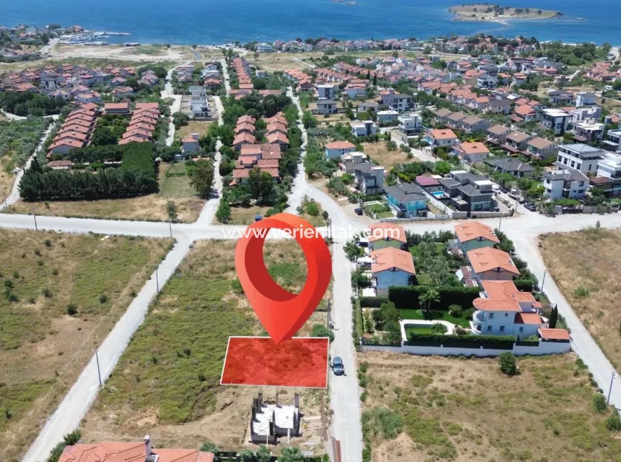 Denize Yakın Konumda 310 M² Villa İmarlı Arsa