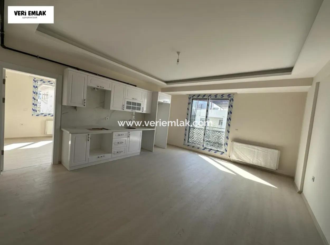 Veri'den Merkezi Lokasyonda Şık Ve Kullanışlı Yaşam Alanı