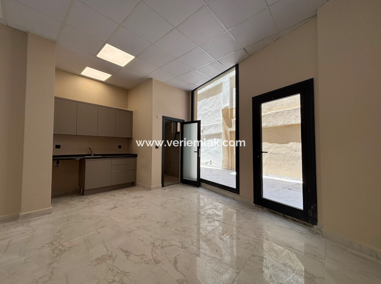 Alsancakswiss Otel Karşısında70M2 Net Wc’li Kiralık Masrafsız Dükkan