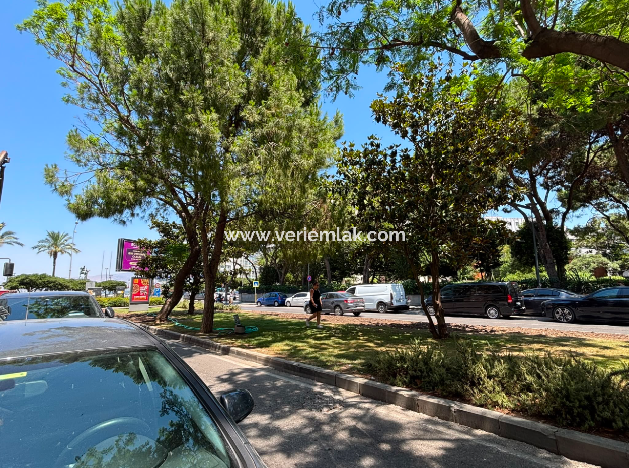 Alsancakswiss Otel Karşısında70M2 Net Wc’li Kiralık Masrafsız Dükkan