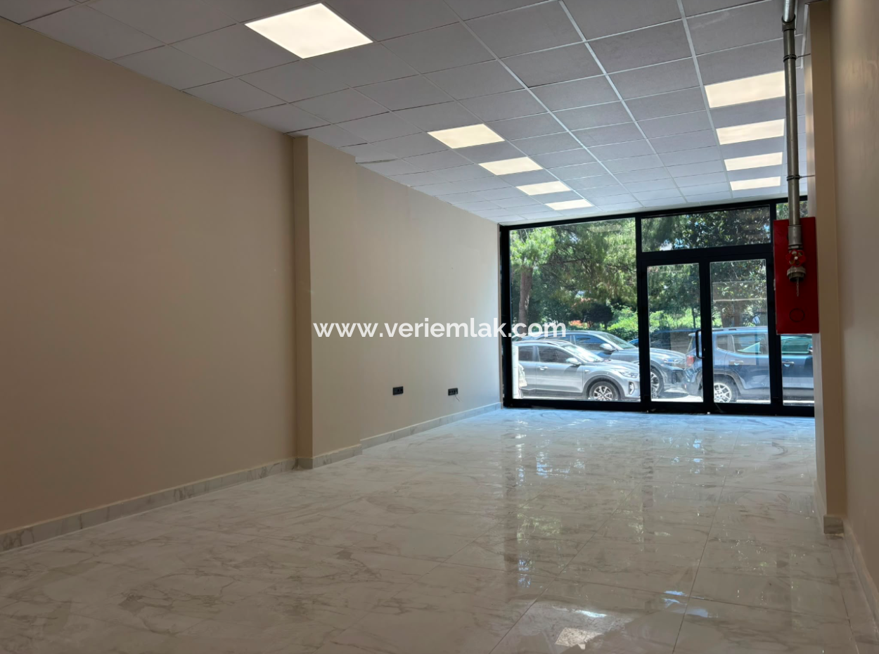 Alsancakswiss Otel Karşısında70M2 Net Wc’li Kiralık Masrafsız Dükkan