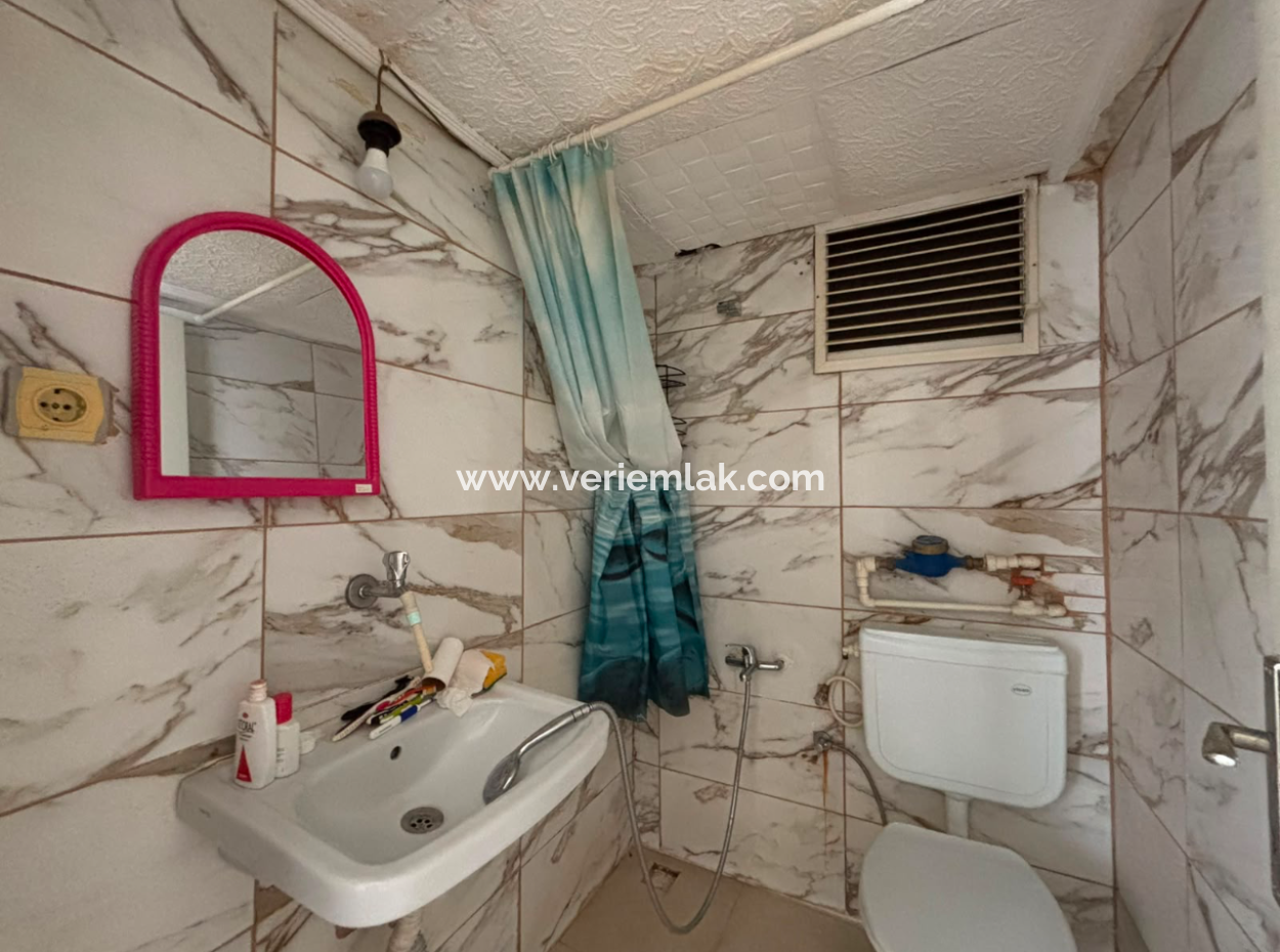 Alsancak Dünya Göz Hastanesi Yakını 2.Kat 1+1 50M2 Asansörlü Kiralık Daire