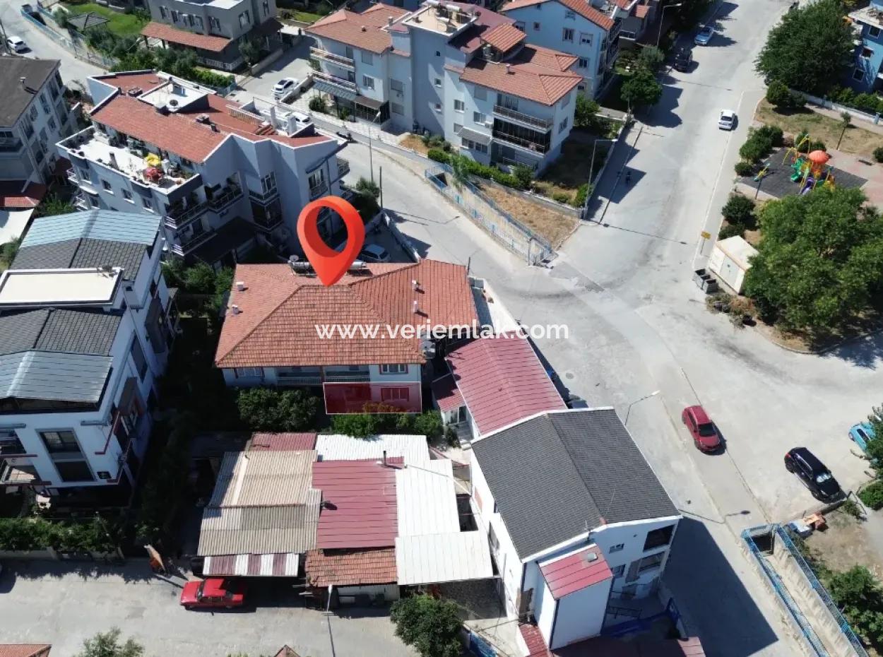 Sığacık'ın Kalbinde, Marina Ve Kale'ye Yürüme Mesafesinde 2+1 Kiralık Daire!