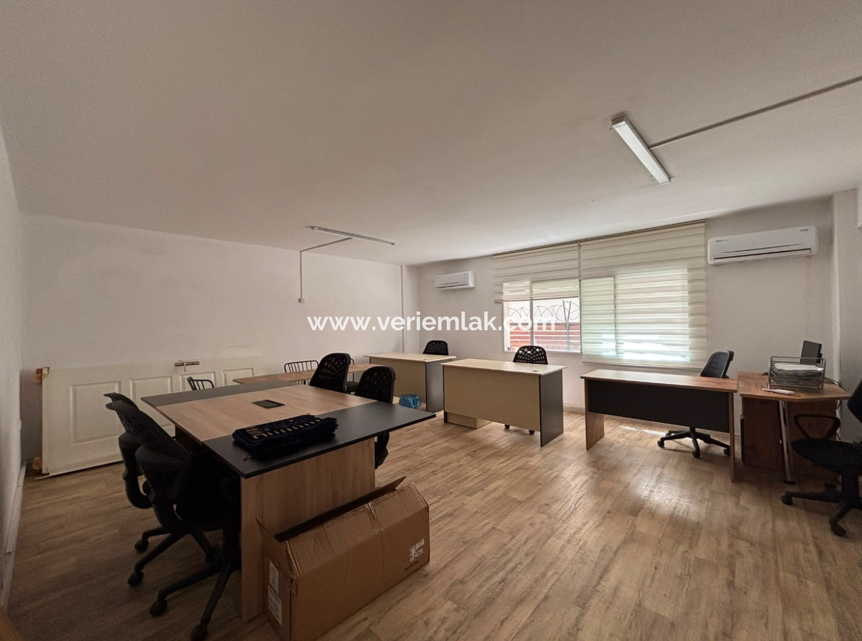 Alsancak  Kıbrıs Şehitleri  1.Kat 1+1 110M2 Kiralık Ofis/Iş Yeri