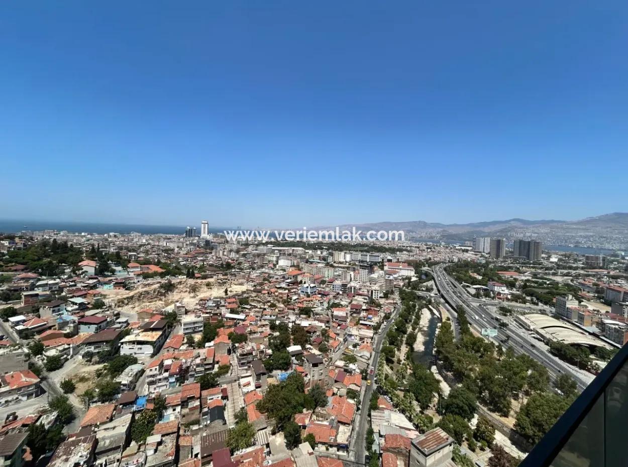 İzka Merkez Yaşam Konak’ta 25 Kat Panoramik Manzaralı Lüks 2+1