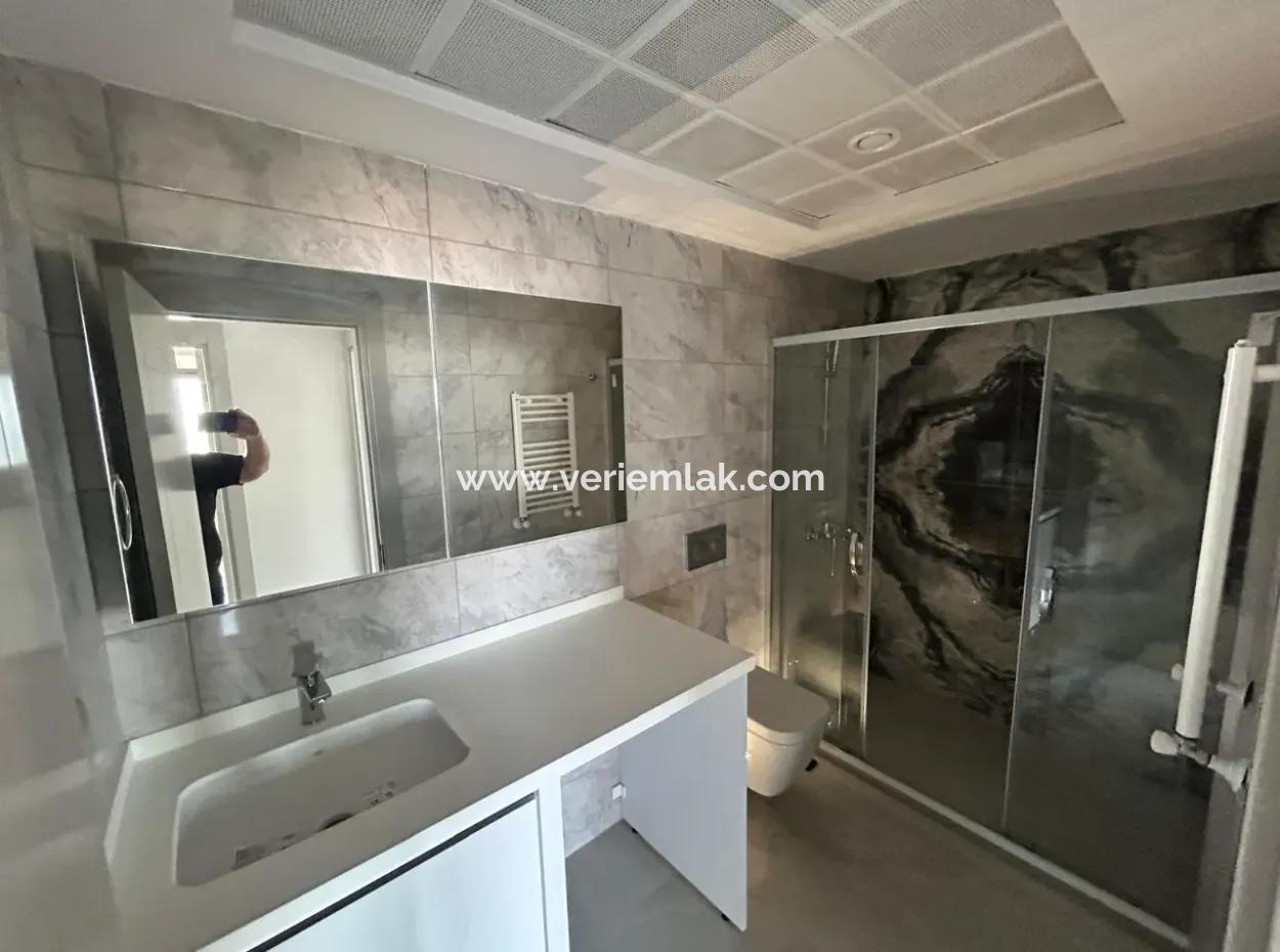 İzka Merkez Yaşam Konak’ta 25 Kat Panoramik Manzaralı Lüks 2+1