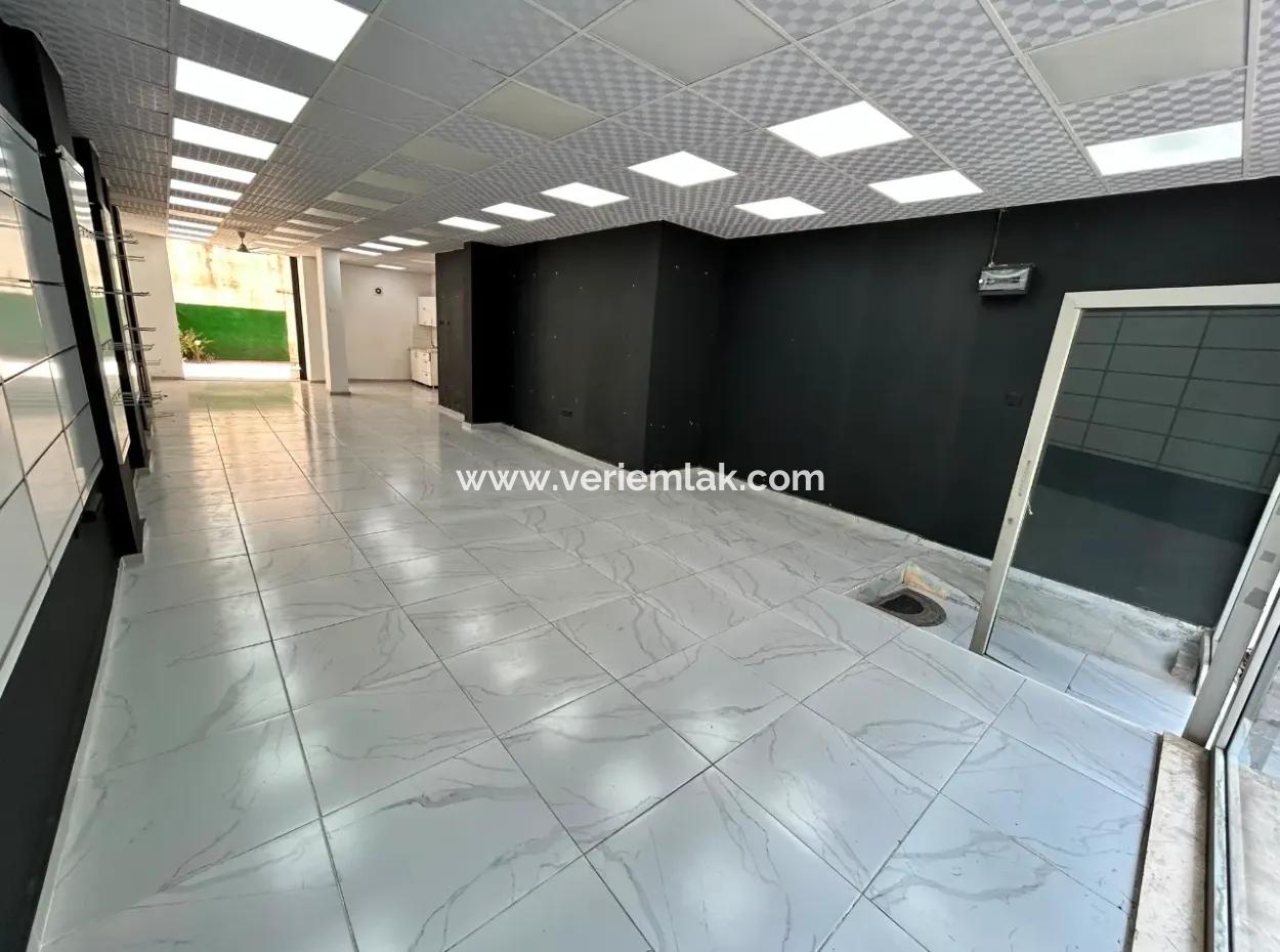 Fuar Cumhuriyet Kapısı Yakını Ana Cadde'de Bahçeli 100M2 Dükkan