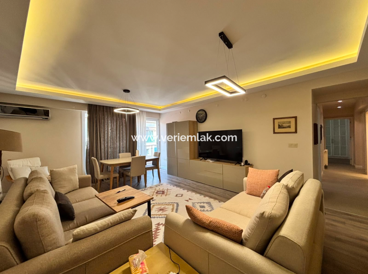 Karşıyaka  Demirköprüde 3+1 Lüks Eşyalı Otoparklı Kiralık Daire!